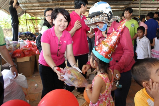 Giấy Sài Gòn tham gia chương trình từ thiện tại Tây Ninh