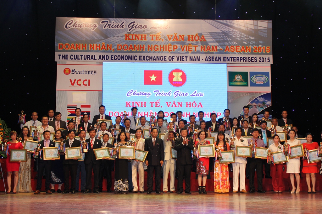 Công ty Giấy Sài Gòn nhận hai giải thưởng lớn khu vực Asean