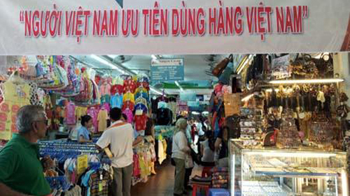 Để thanh niên ưu tiên dùng hàng Việt: cần có chiến lược dài hơi